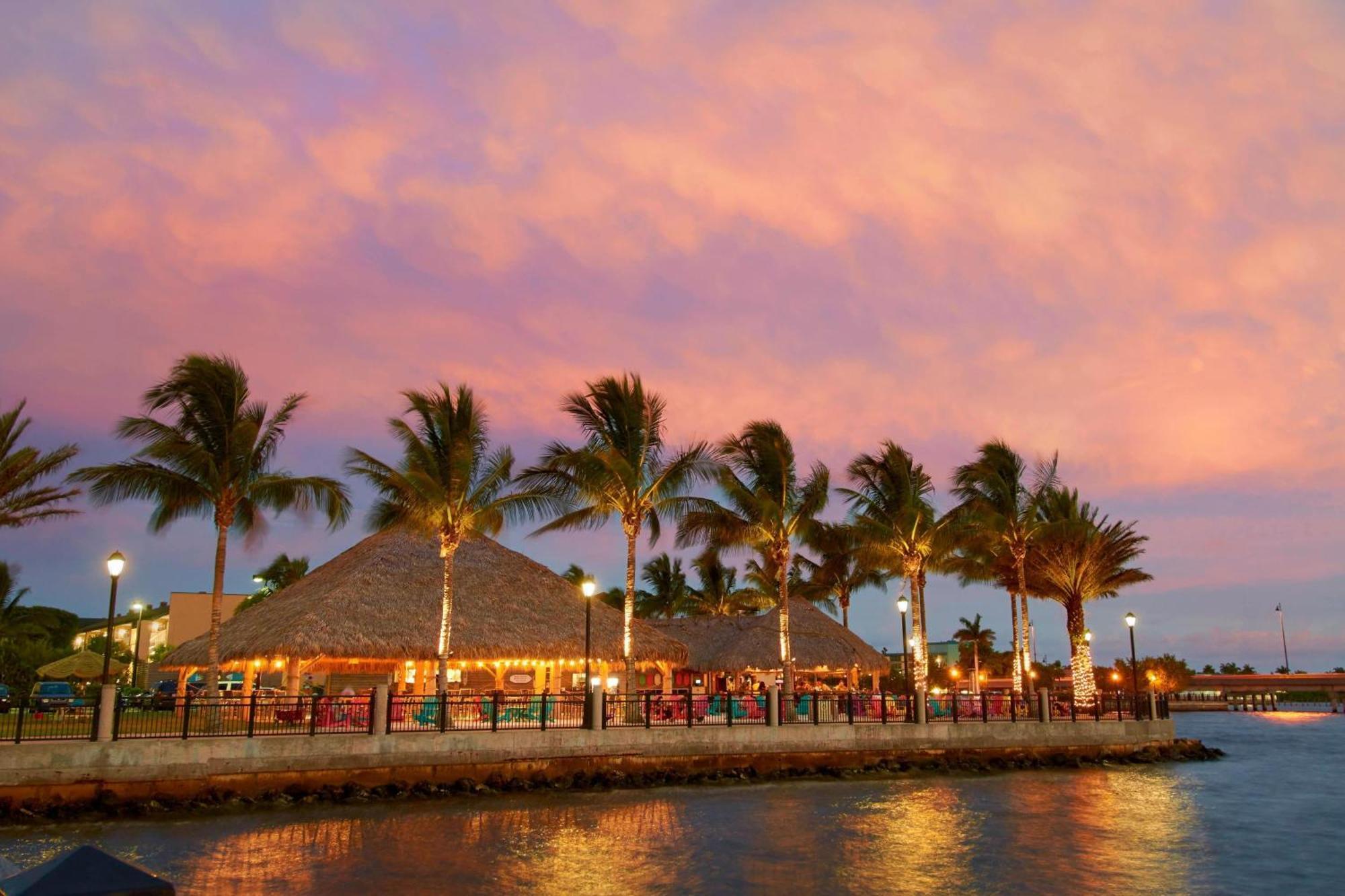 Four Points By Sheraton Punta Gorda Harborside Hotel Exterior photo